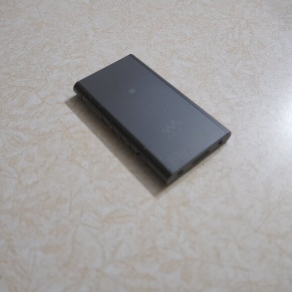 Sony NW-A55 Walkman A Series 16GB Audio MP3 Player - Picture 4 of 8